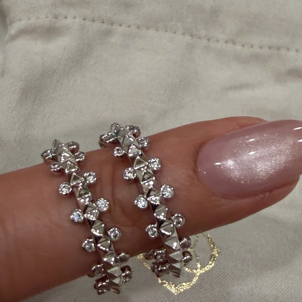 Kendra Scott Silver and Crystal Studded Earrings